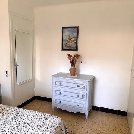 Апартаменты T3 Au Calme Et Proche Des Plages Кавалер-сюр-Мер